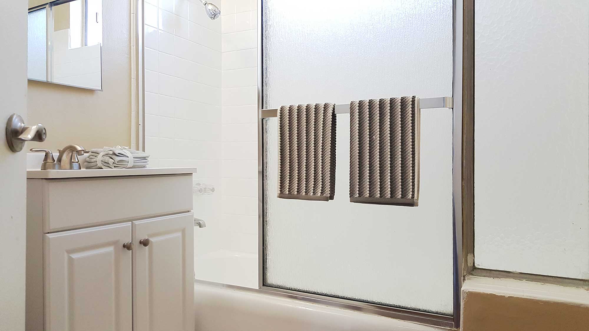 Palma Imperial Apartments interior of bathroom